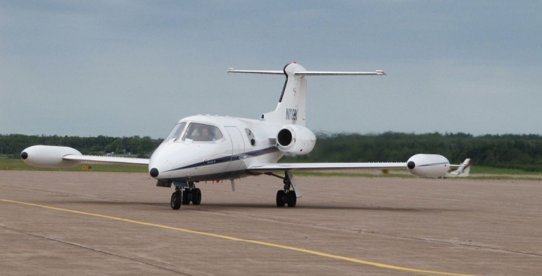 Learjet 23