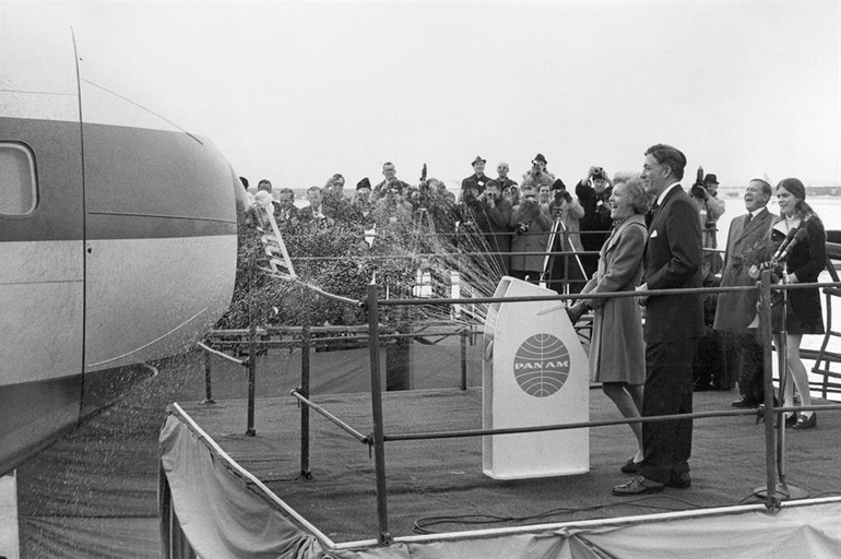 Le premier vol régulier du Boeing 747 de Pan Am