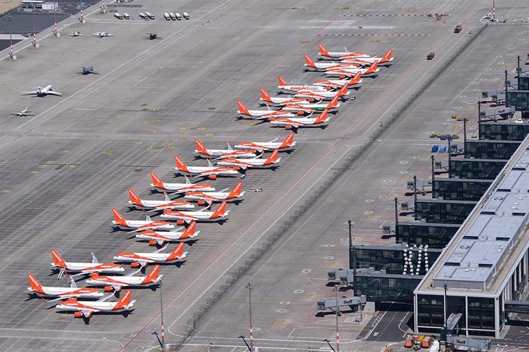 Avions cloués au sol à l'aéroport de Berlin-Brandebourg, en Allemagne